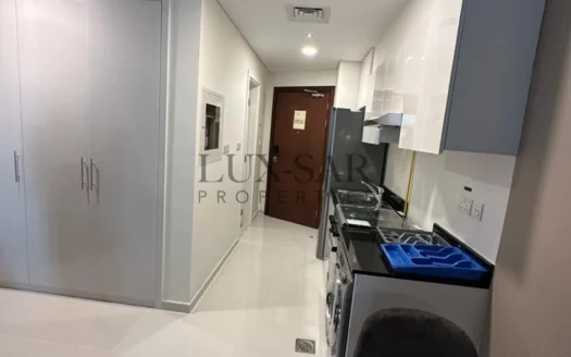 Modern | High Floor | Bright & Spacious