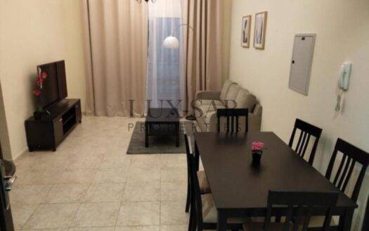 Next to Mall and Park | 1 BR | Community View