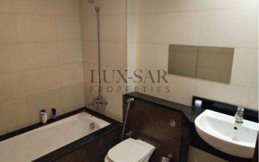 Next to Mall and Park | 1 BR | Community View