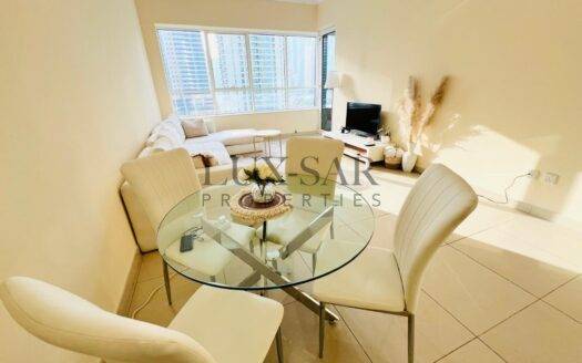 Modern Apartment | Lake View | Move In Ready