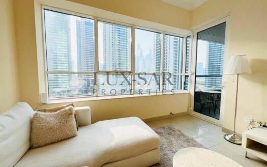 Modern Apartment | Lake View | Move In Ready