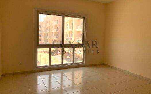 Huge and Bright | Vacant | with Balcony