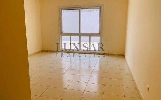 Huge and Bright | Vacant | with Balcony