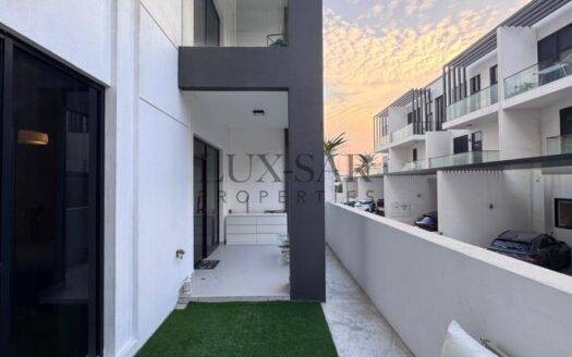 Elegant 1BR + Study | Park View | Spacious Layout