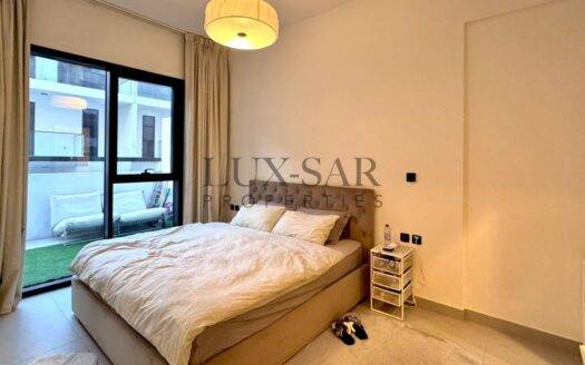 Elegant 1BR + Study | Park View | Spacious Layout