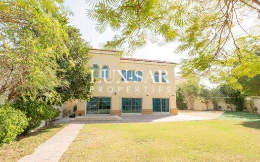 Spacious 4BR Villa | Largest Plot | For Family