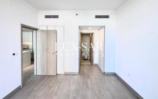 Elegant 1BR | Park Facing | Ready to Move