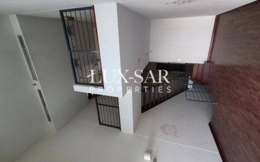 Modern High Ceiling | 3BR+Basement | Park View