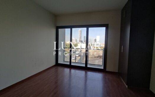 Modern High Ceiling | 3BR+Basement | Park View