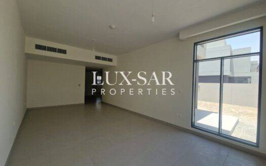 Spacious 4BR with Garden | Close to Lagoon