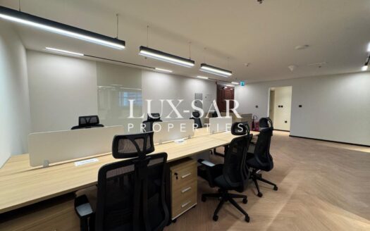 Premium Office Space | Vacant | Fully Furnished