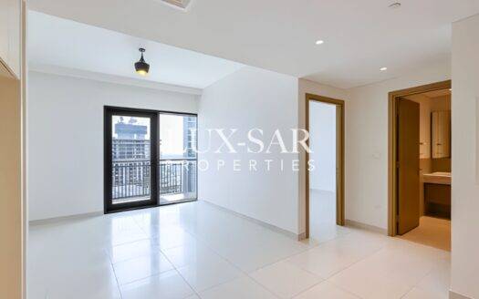 Pool View | Chiller Free | Prime location