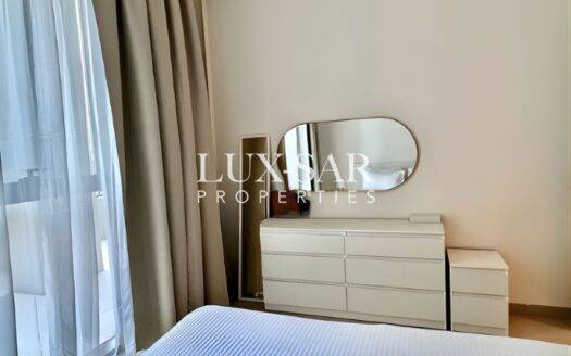 Waterfront Living | Fully Furnished | Walk Beach