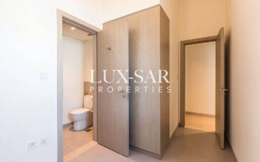 3BR Single Row | Near Pool and Park | Vacant