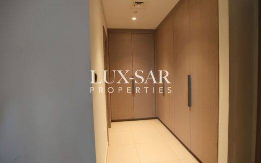 High Floor | Vacant | Corner Layout